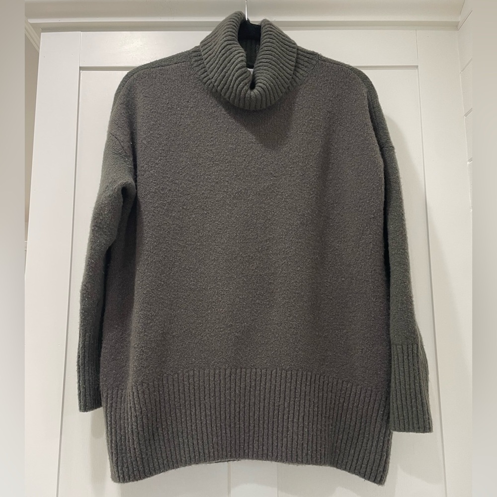 Daily Ritual Sweater Size XS‎